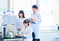 研究開発現場イメージ